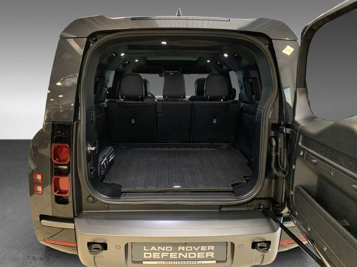 Land Rover Defender D300 130 Outbound 22 ZOLL AHK STANDHEIZUNG