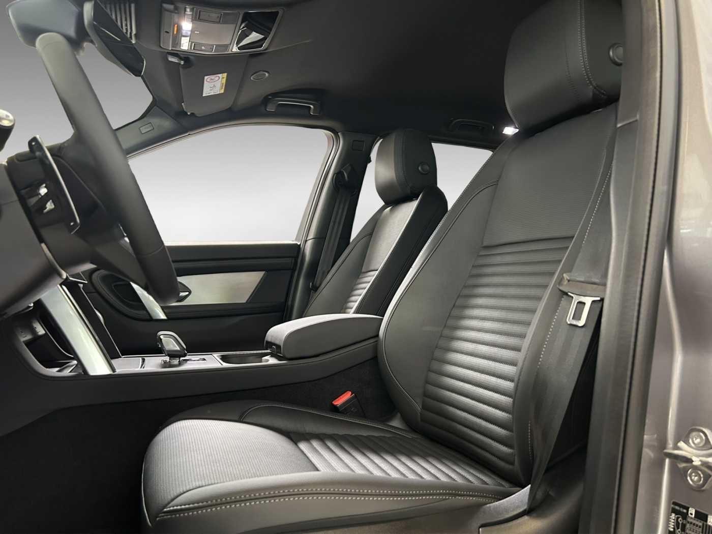 Land Rover Discovery Sport P270e Plug-In-Hybrid Dynamic SE +MERIDIAN SOUND SYSTEM