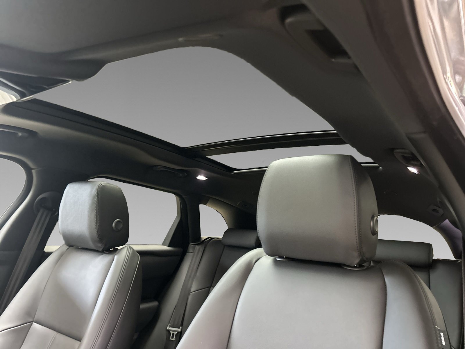 Land Rover Range Rover Velar 3.0 D300 Dynamic SE +ACC+Panoramaschiebedach
