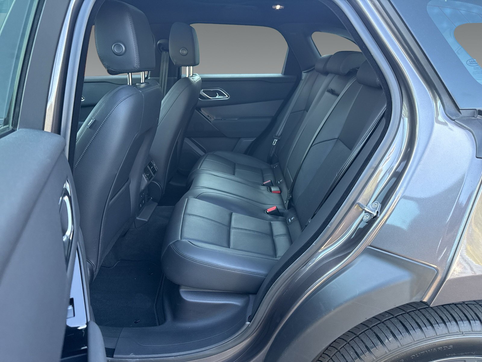 Land Rover Range Rover Velar D200 R-Dynamic SE+AMBIENTE+AHK+PANORAMA
