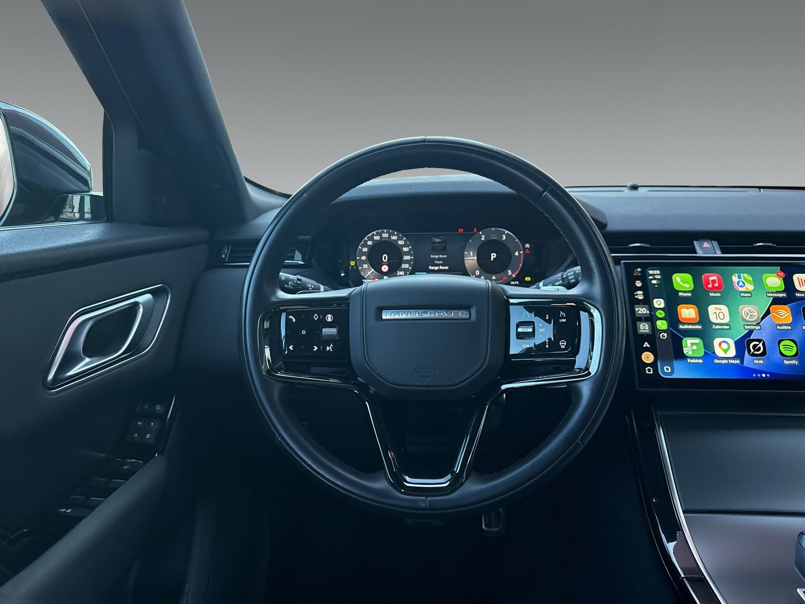 Land Rover Range Rover Velar D200 R-Dynamic SE+AMBIENTE+AHK+PANORAMA