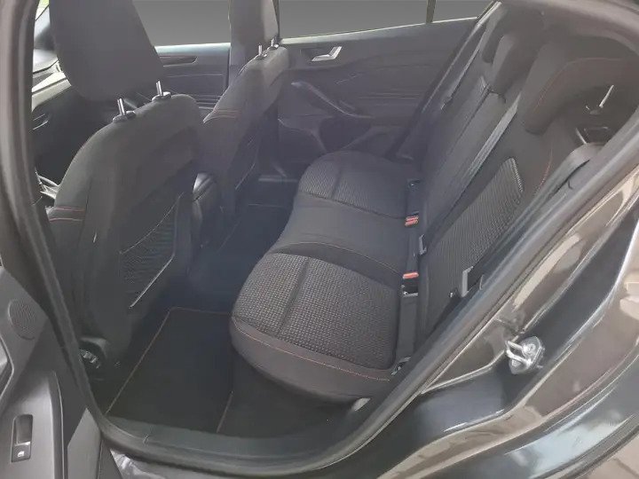 Ford Focus 1.0 EcoBoost ST-Line X