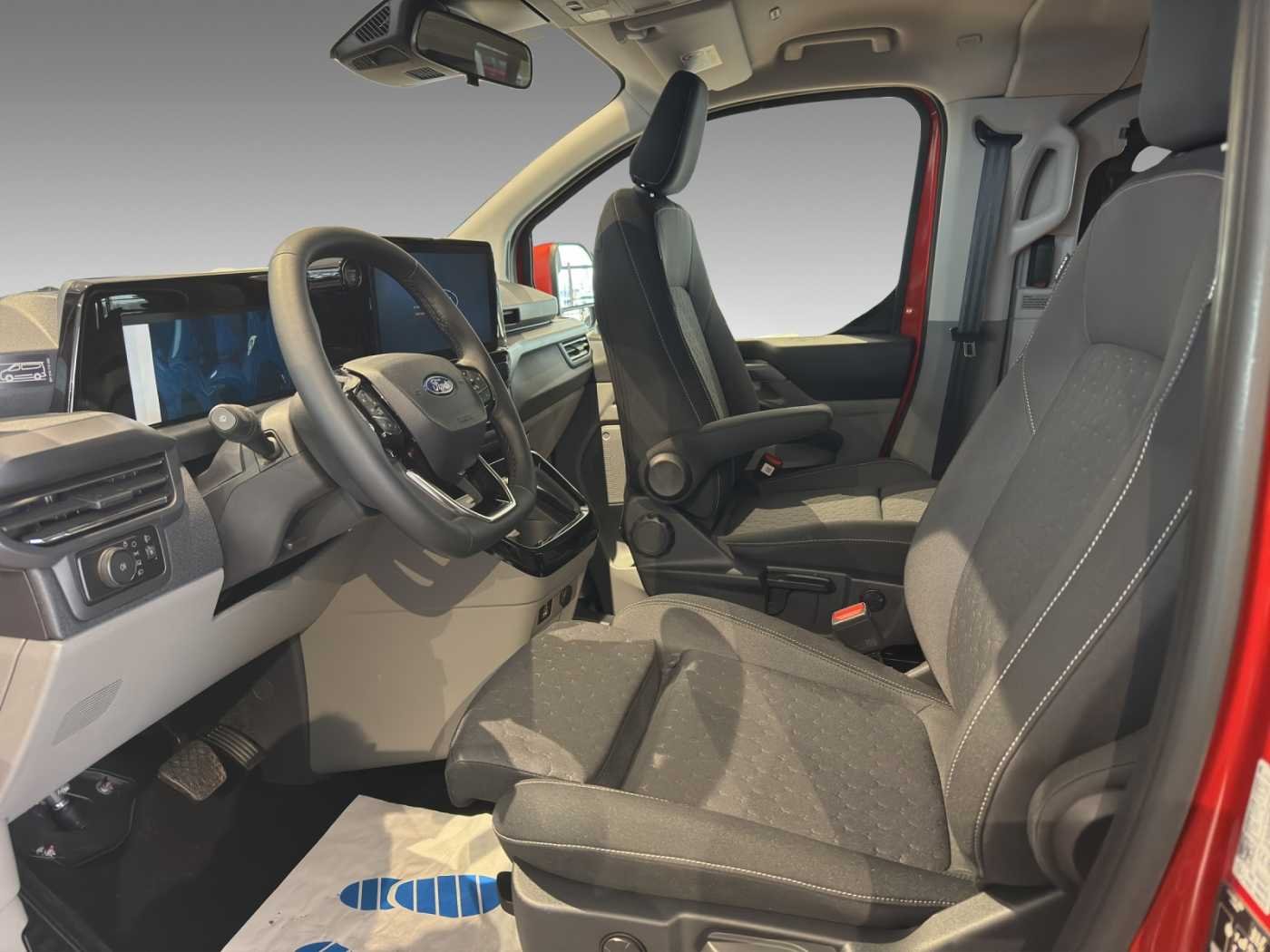 Ford Tourneo Custom Nugget L1 Titanium