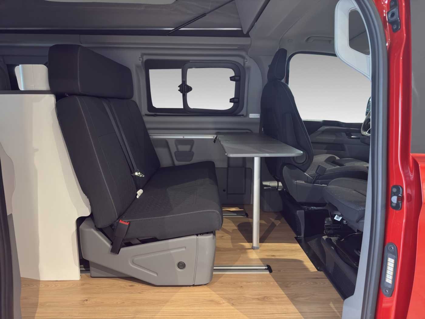 Ford Tourneo Custom Nugget L1 Titanium