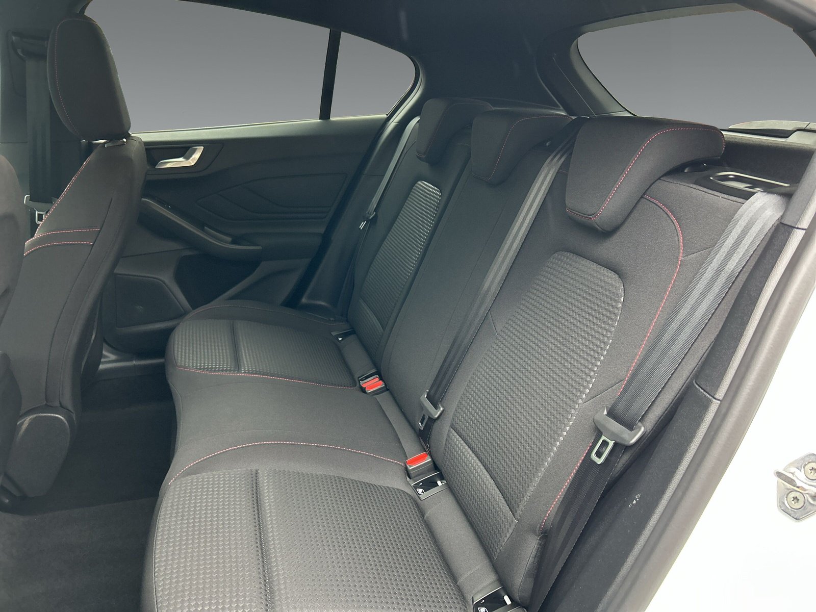 Ford Focus 1.0 EcoBoost ST-Line +Navi+DAB
