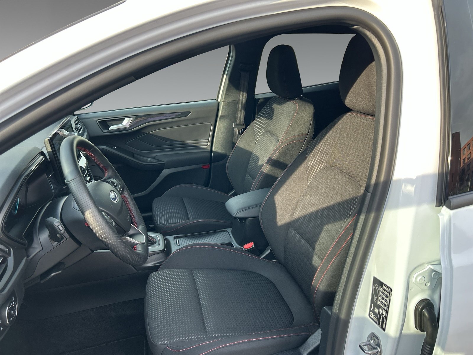 Ford Focus 1.0 EcoBoost ST-Line +WinterPaket+Navi+DAB
