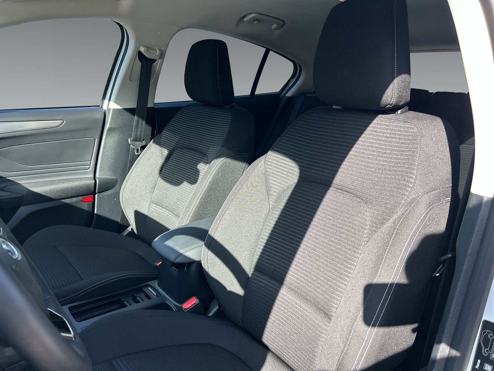 Ford Focus 1.0 EcoBoost Titanium +Sitzhzg.+Lenkradhzg.