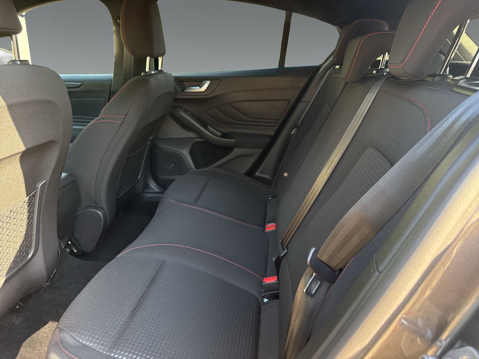 Ford Focus 1.0 EcoBoost ST-Line +RFKamera+WinterPaket