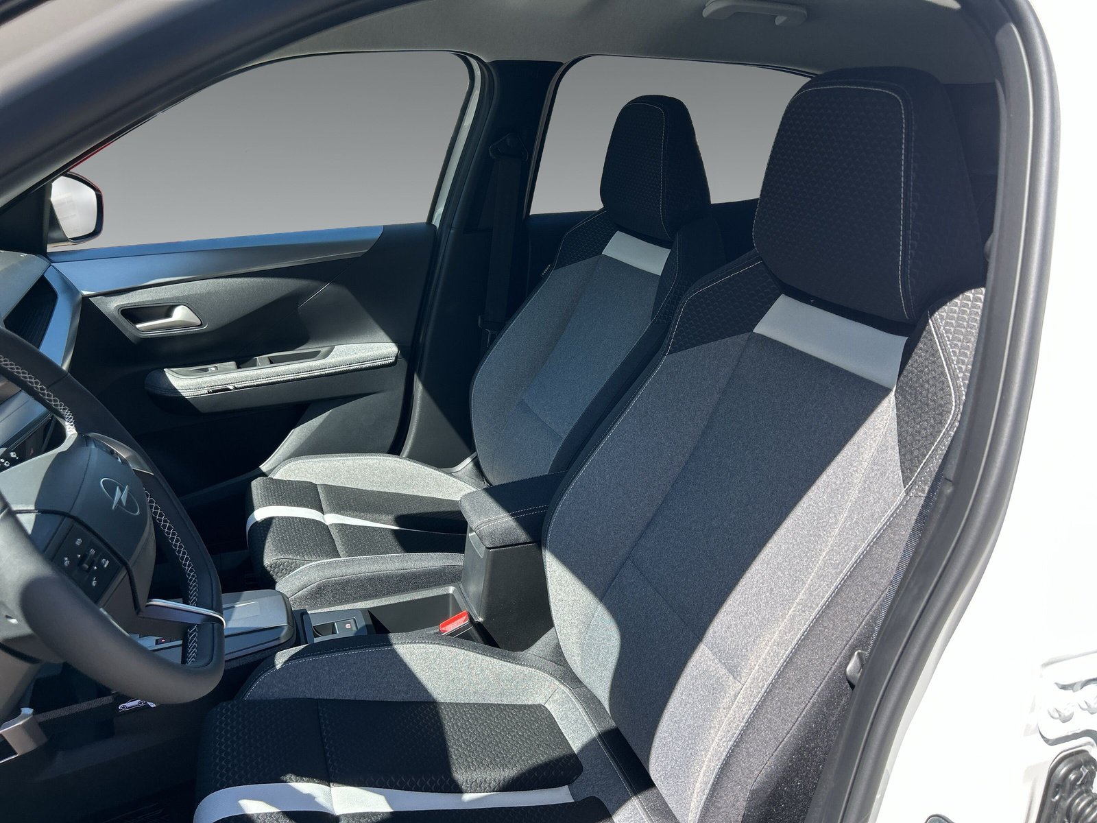 Opel Frontera 1.2 Mild-Hybrid GS +TechPaket+WinterPaket