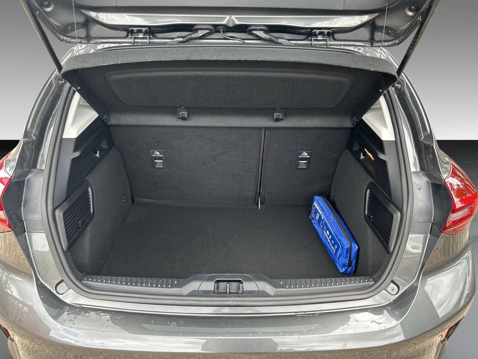 Ford Focus 1.0 EcoBoost Titanium+WinterPaket+LED