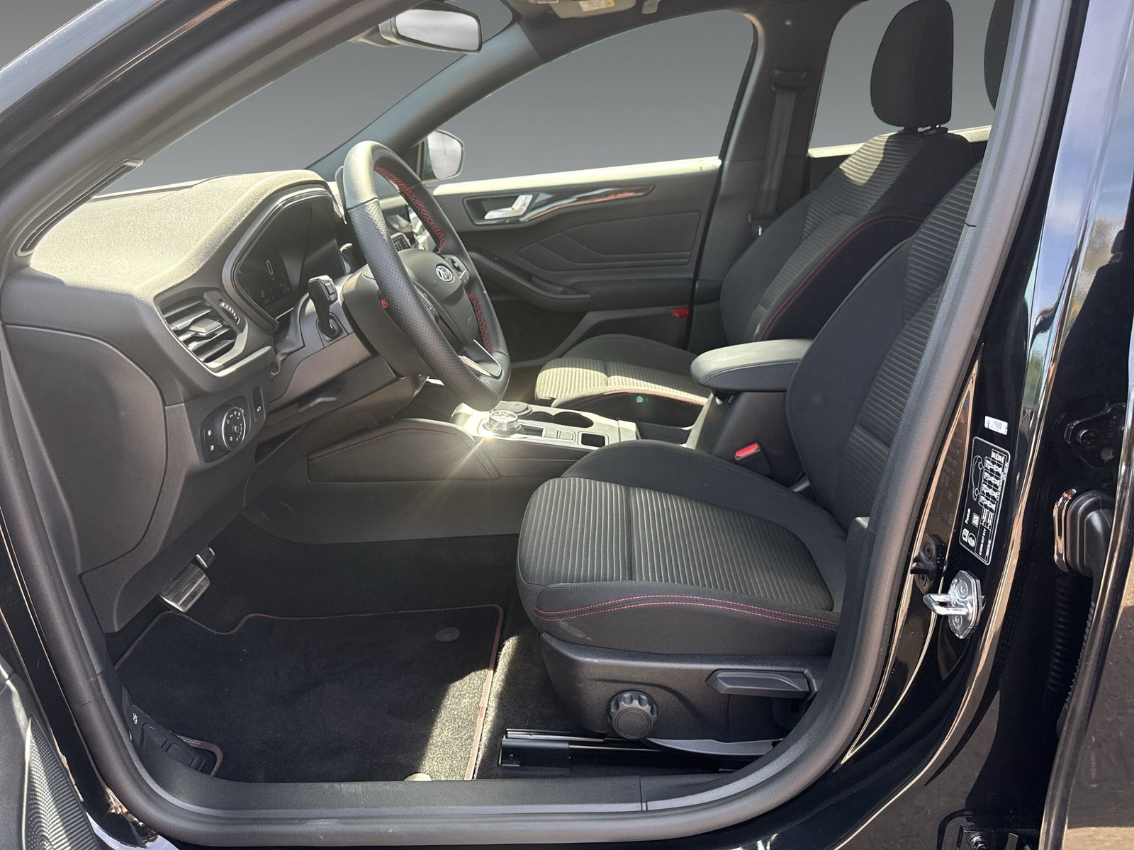 Ford Focus 1.5 EcoBlue ST-Line X +Panoramaschiebedach