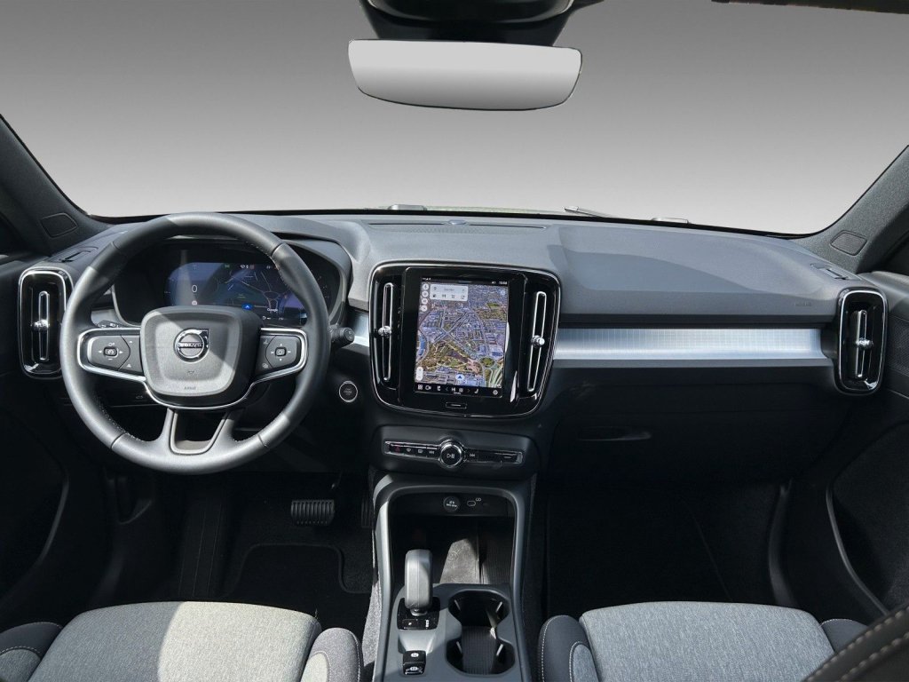 Volvo XC40 B3 Plus Black Edition+Pilot+7.500?-Vorteil