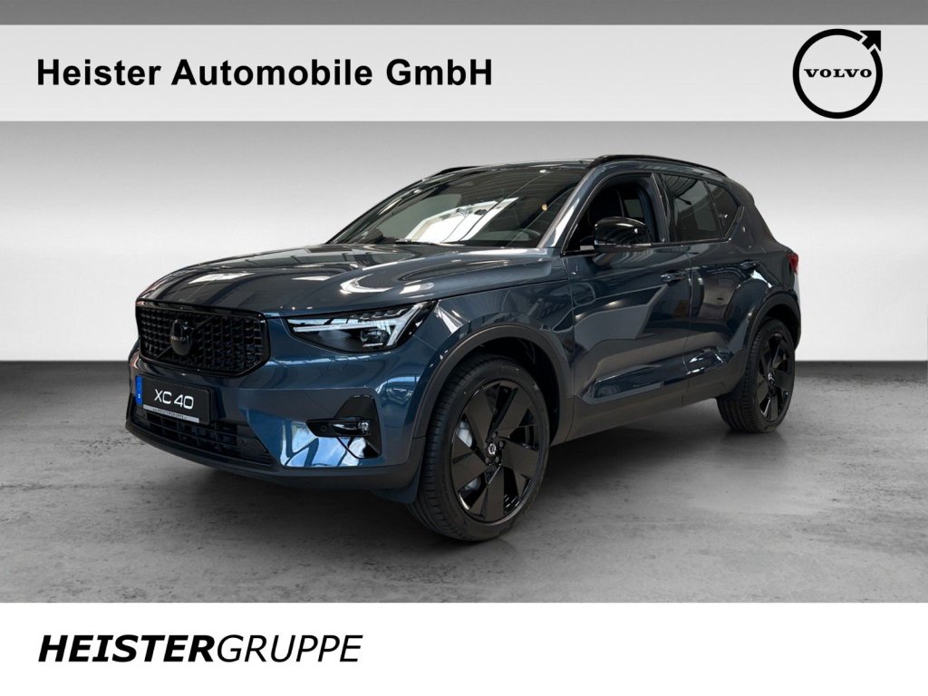 Volvo XC40 B4 Plus Black