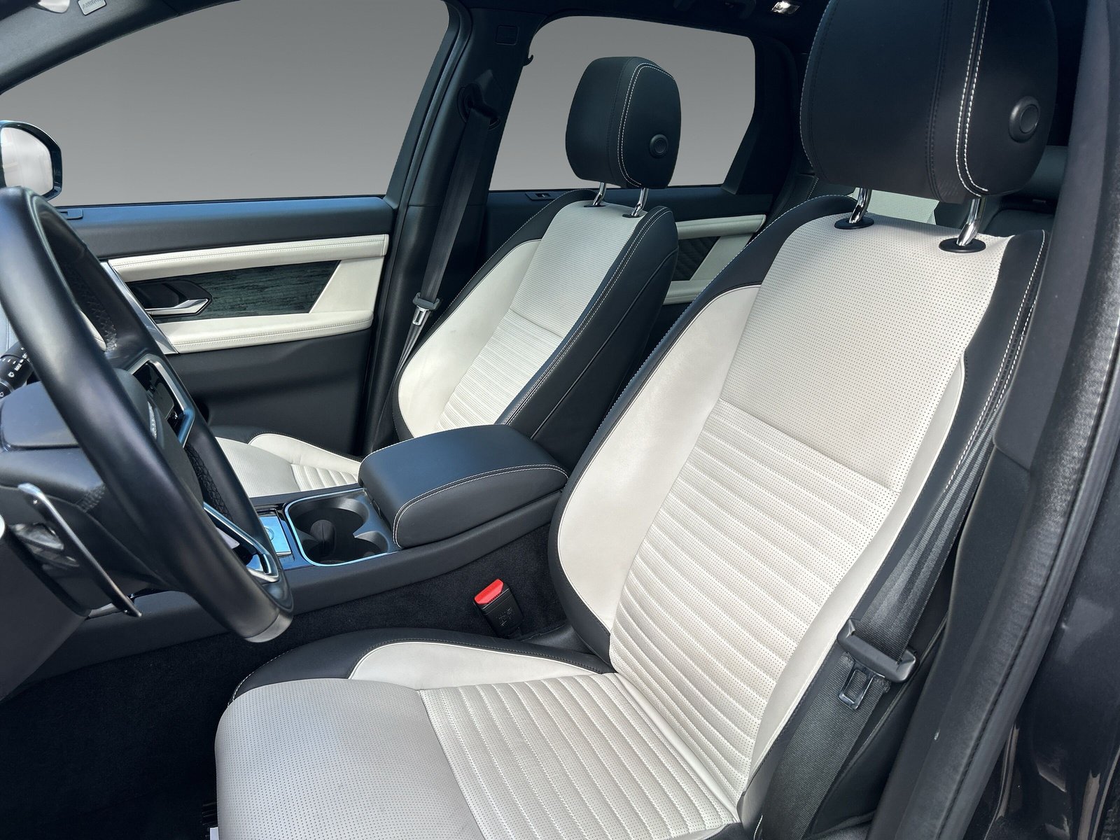 Land Rover Discovery Sport P300e R-Dynamic HSE+Pano+Winter+Sitzkühlung+Activity Key