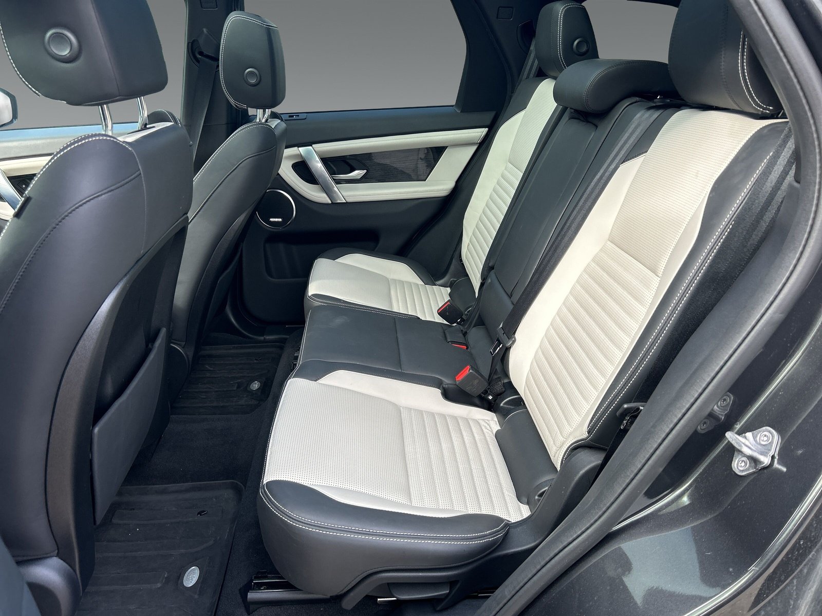 Land Rover Discovery Sport P300e R-Dynamic HSE+Pano+Winter+Sitzkühlung+Activity Key