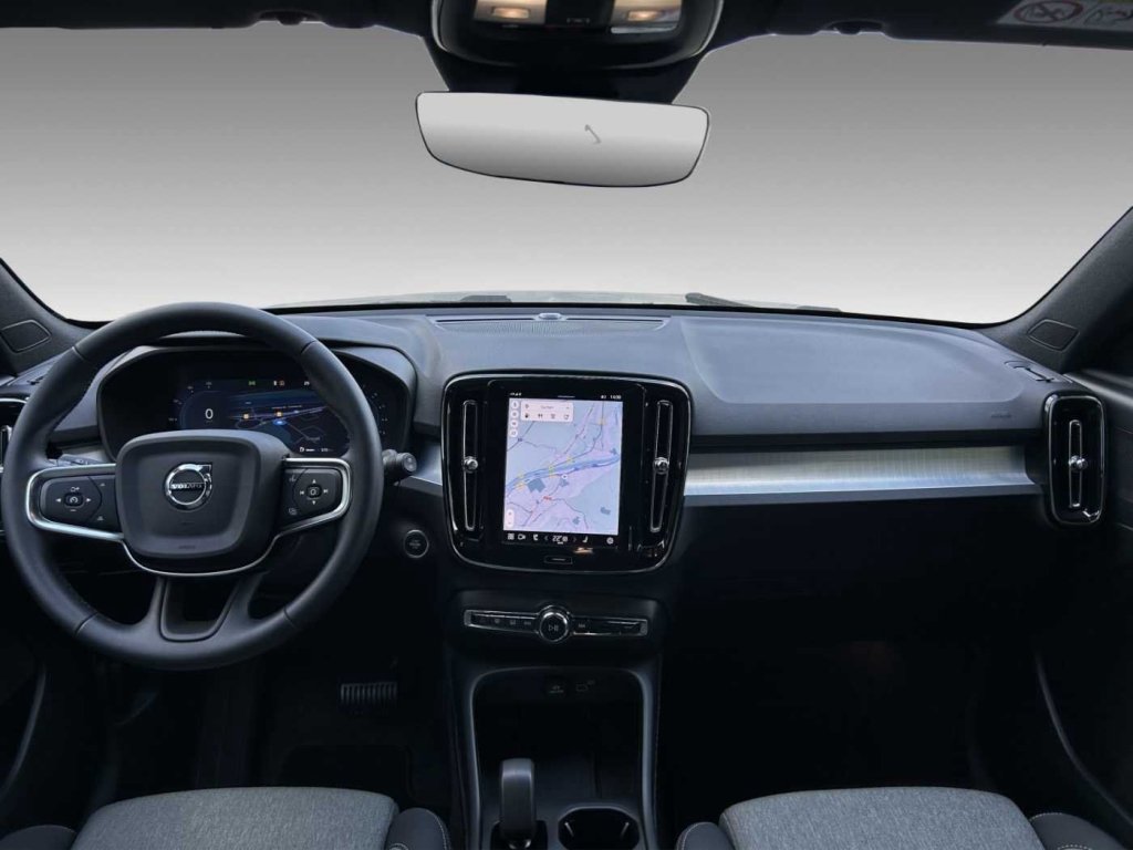 Volvo XC40 B3 Plus Black Edition+10.500€ Preisvorteil+FS-Heizung+ACC+HK+BLIS
