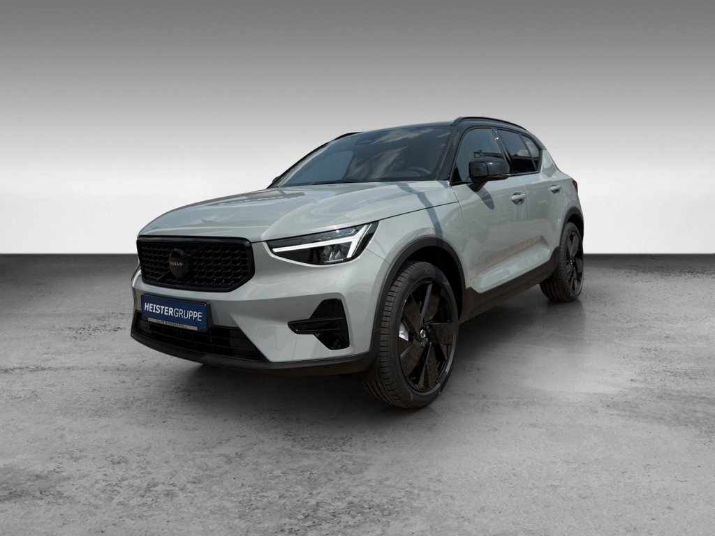 Volvo XC40 B4 Plus Black Edition+10.700€ Preisvorteil+FS-Heizung+ACC+HK+BLIS