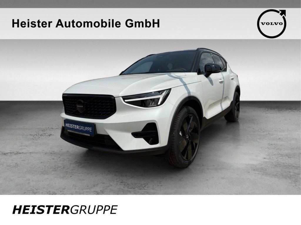 Volvo XC40 B3 Plus Black