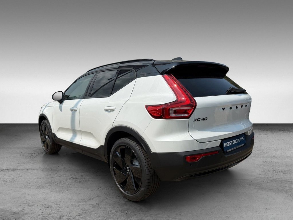 Volvo XC40 B3 Plus Black Edition+7.500€ Preisvorteil+FS-Heizung+ACC+HK+BLIS