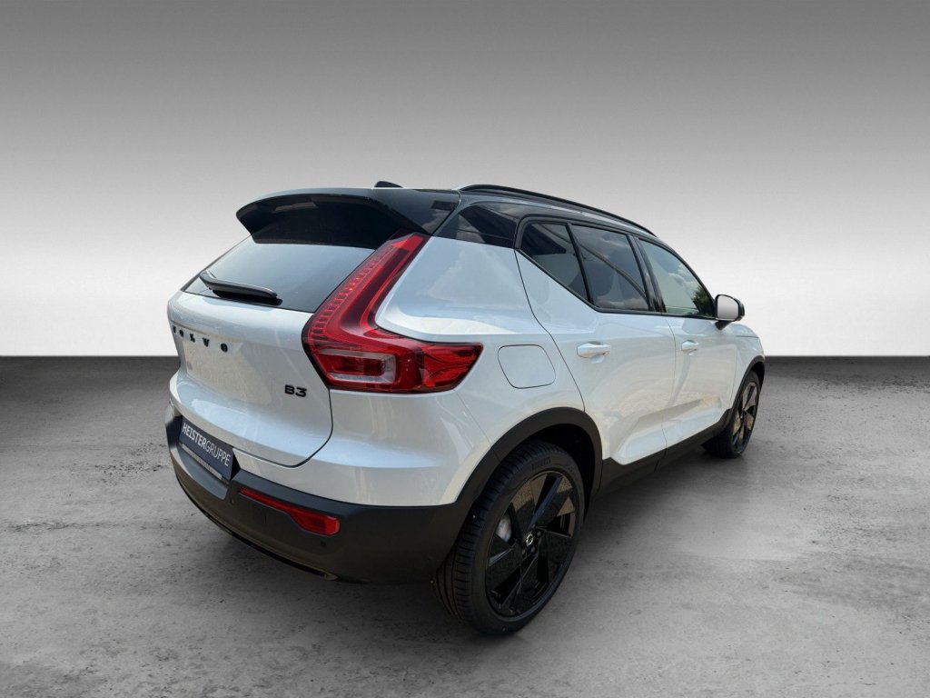 Volvo XC40 B3 Plus Black Edition+7.500€ Preisvorteil+FS-Heizung+ACC+HK+BLIS