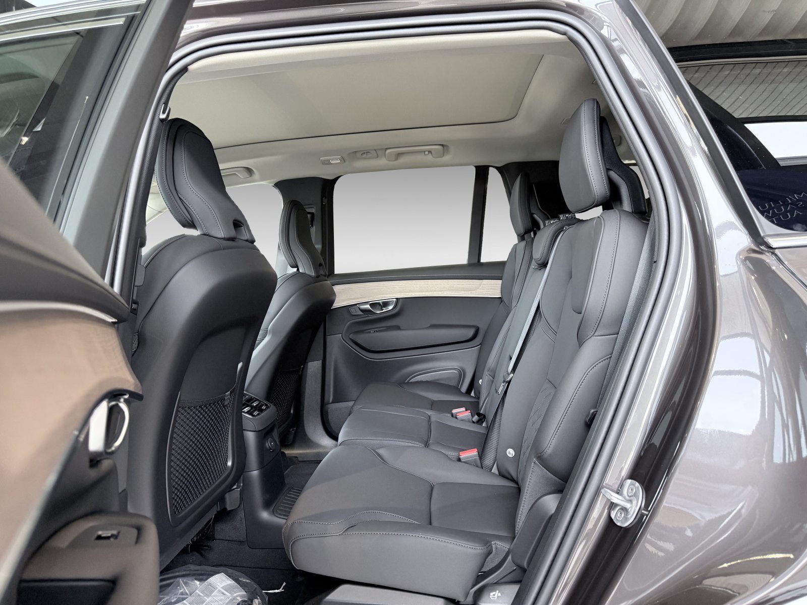 Volvo XC90 T8 Plus Bright+Lagom+Alarmanlage+AHK+360°+HeadUp
