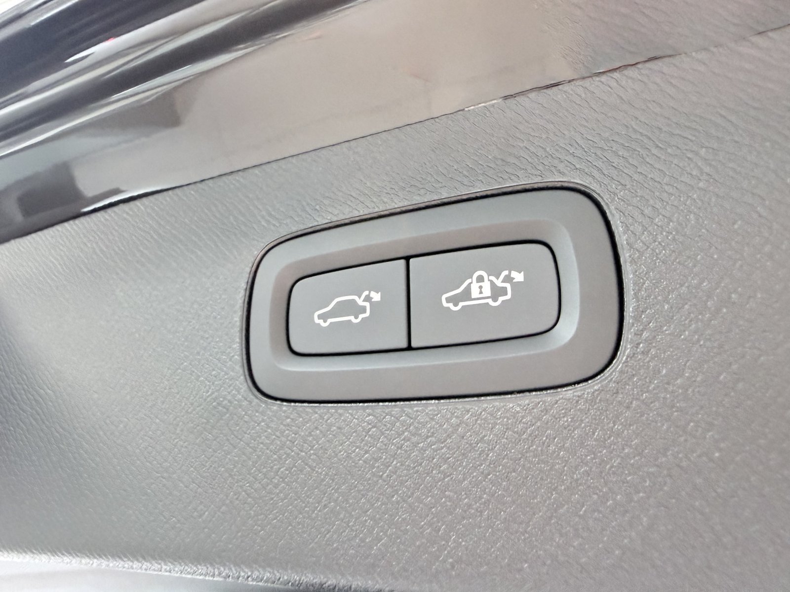 Volvo XC90 T8 Plus Bright+Lagom+Alarmanlage+AHK+360°+HeadUp