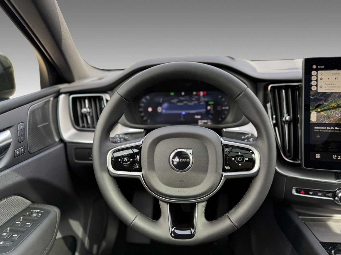 Volvo XC60 T6 Plus Black Edition+AHK+Licht-Paket+HK+Keyless