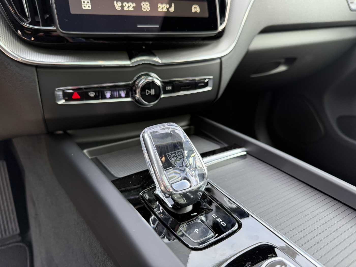 Volvo XC60 T6 Plus Black Edition+Licht-Paket+HK+Keyless