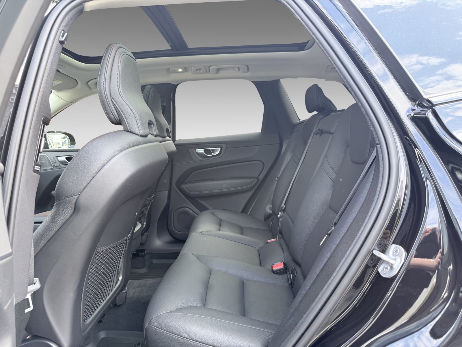 Volvo XC60 B4 D Ultimate Dark+Business-Paket Pro+360°+Luftfahrwerk 4C+HK+Stdhzg