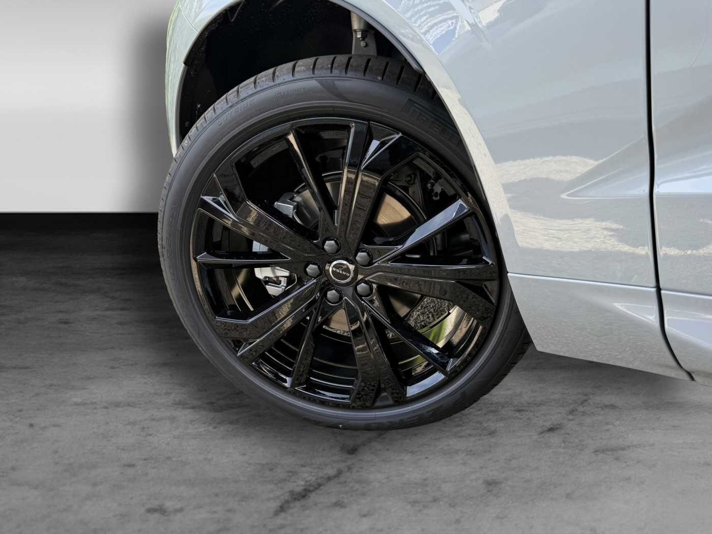 Volvo XC60 T8 Plus Black Edition+Licht-Paket+Keyless+Winter-Paket
