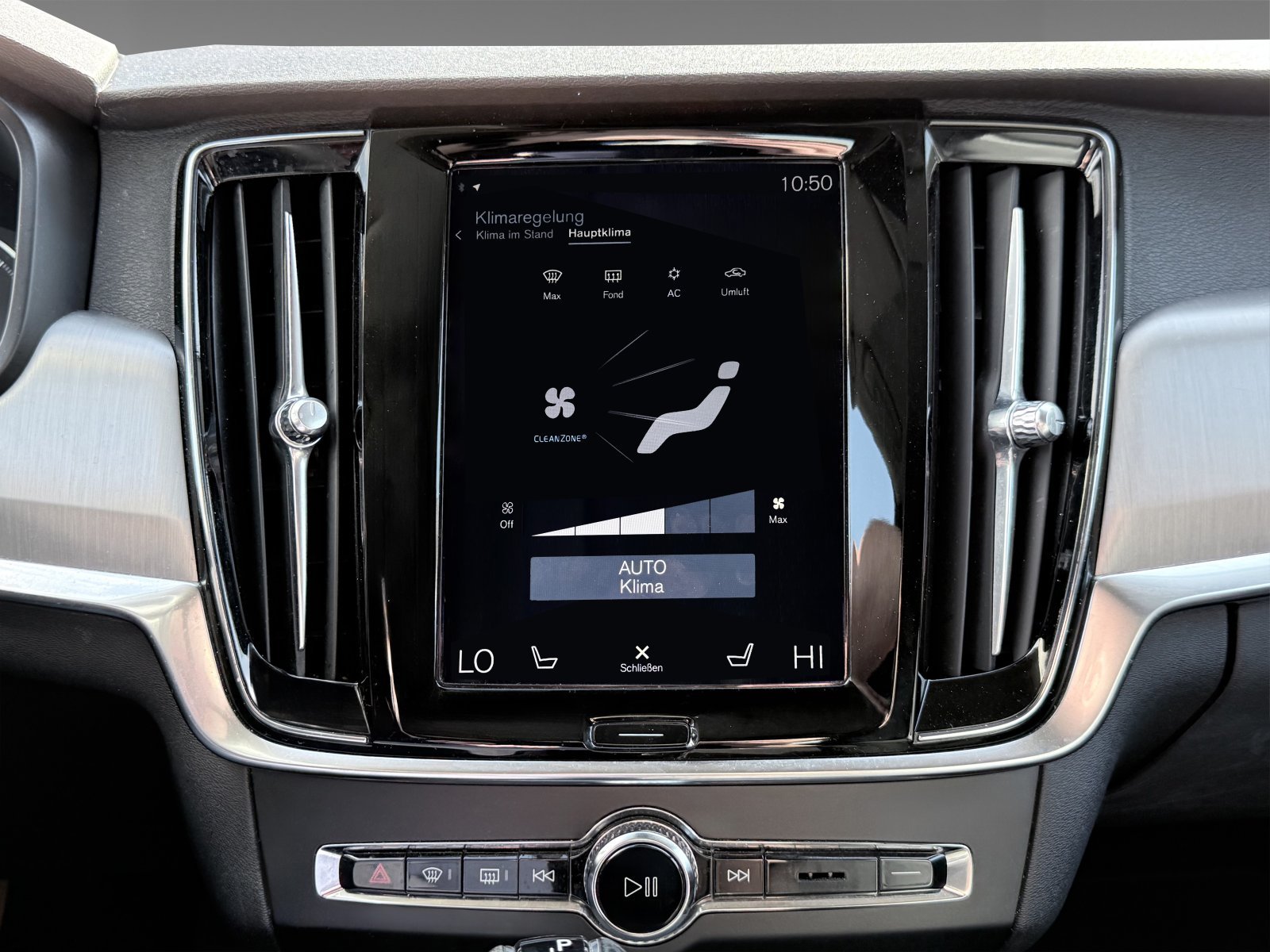Volvo V90 D4 Momentum+360°+CarPlay+Business-Paket