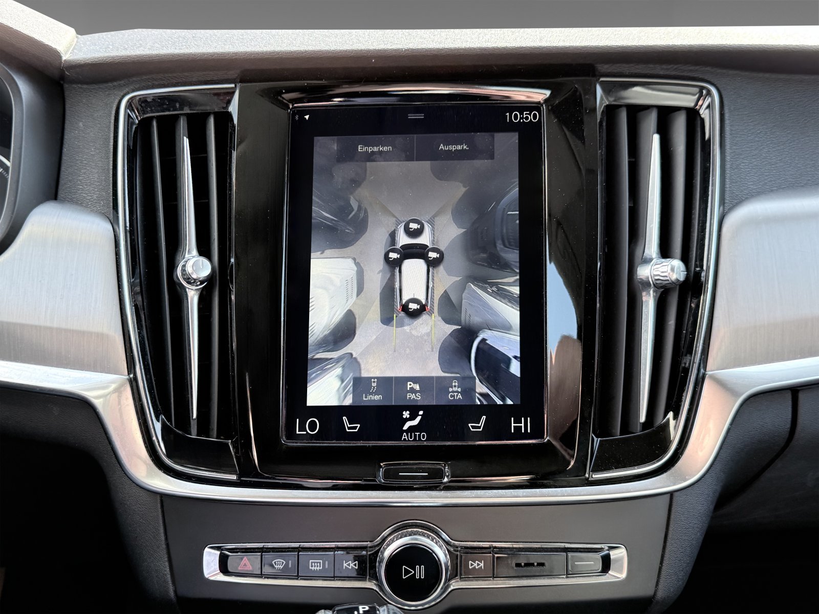 Volvo V90 D4 Momentum+360°+CarPlay+Business-Paket