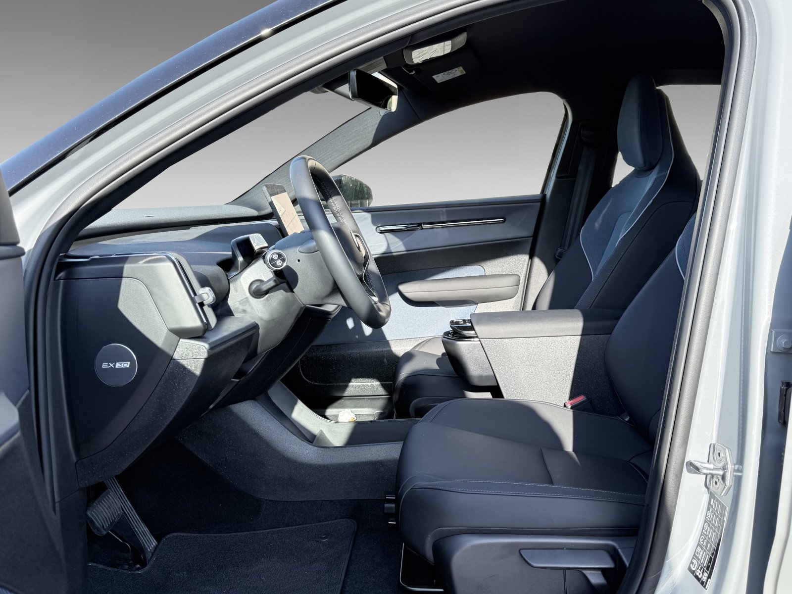 Volvo EX30 Single Motor Plus+Winter+CarPlay