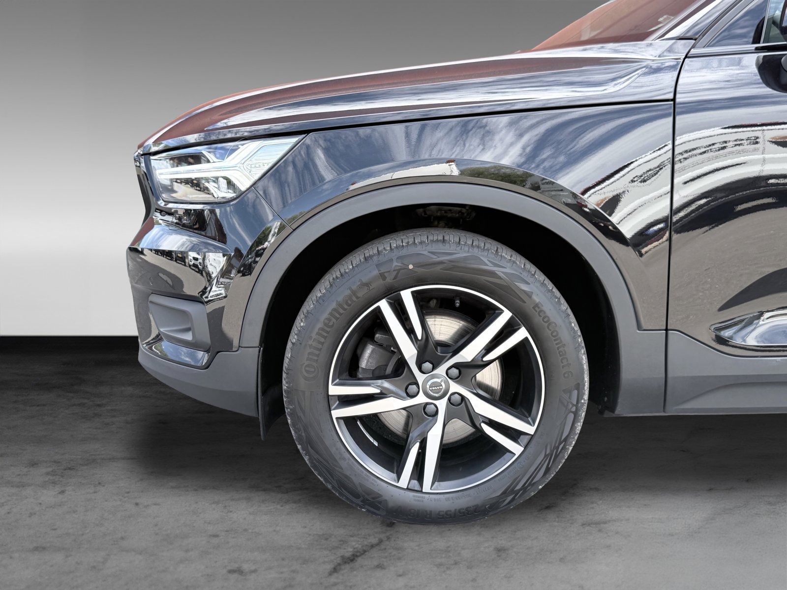 Volvo XC40 D4 R-Design+Business-Paket Pro+Licht-Paket
