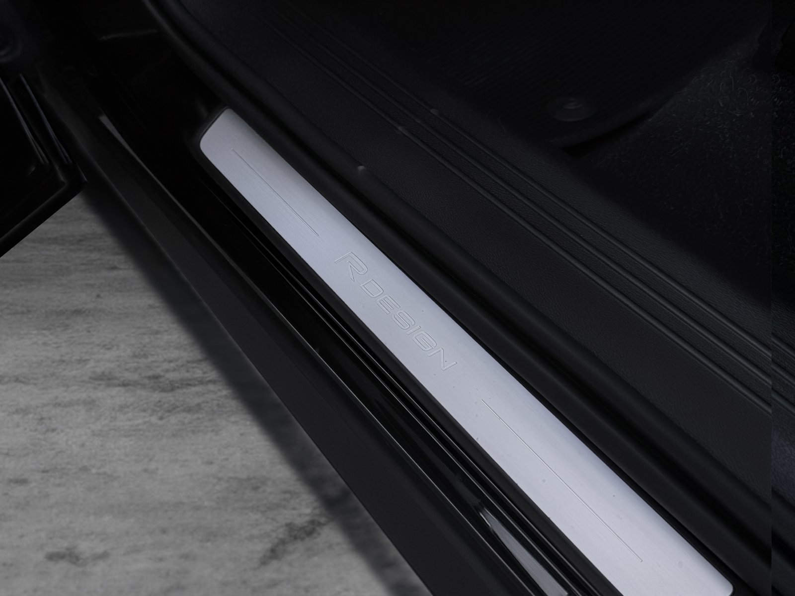 Volvo XC40 D4 R-Design+Business-Paket Pro+Licht-Paket