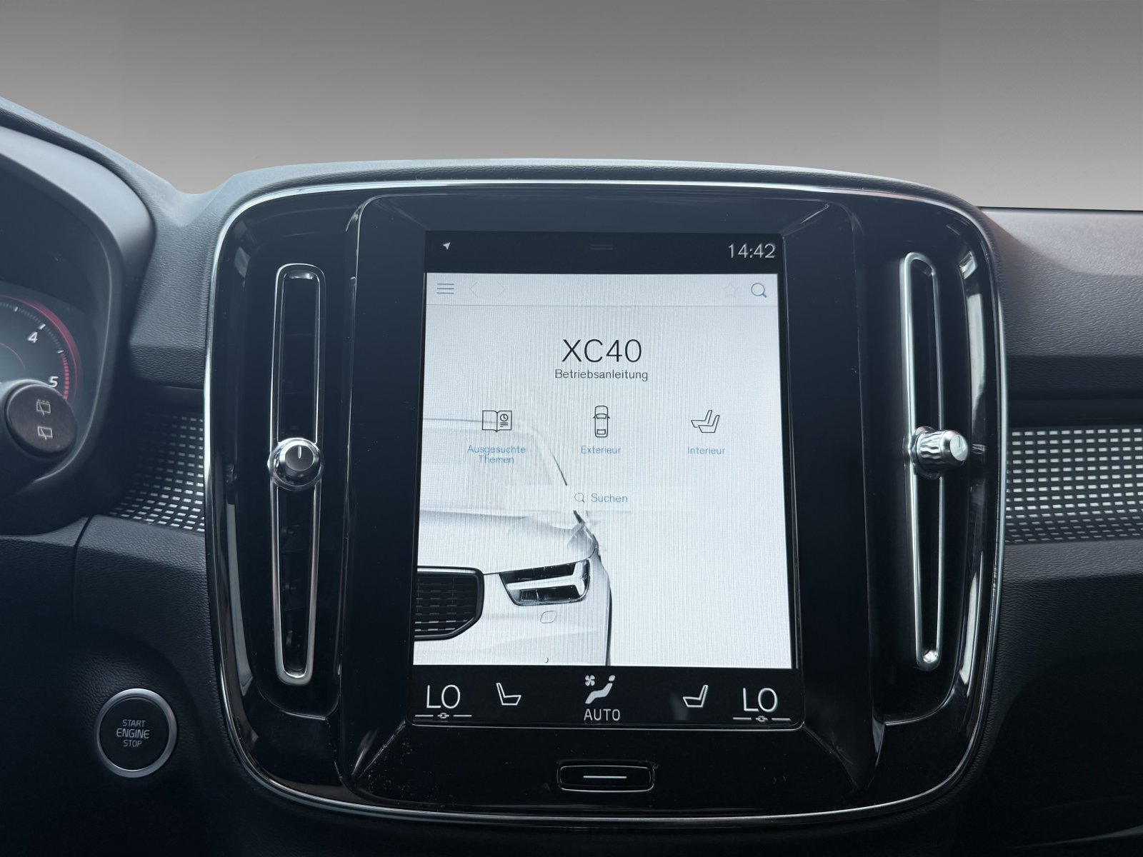 Volvo XC40 D4 R-Design+Business-Paket Pro+Licht-Paket