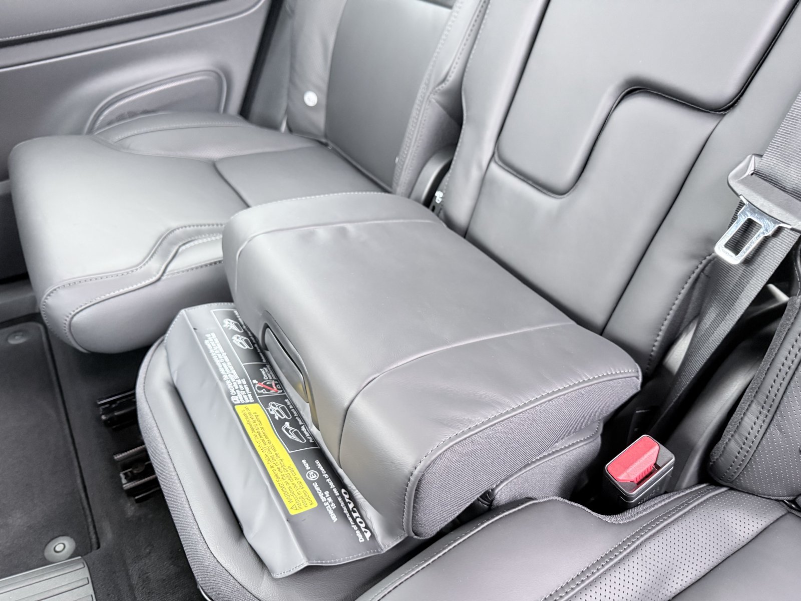 Volvo XC90 T8 Plus Black Edition+AHK+HK+4-Zonen-Klima+Keyless