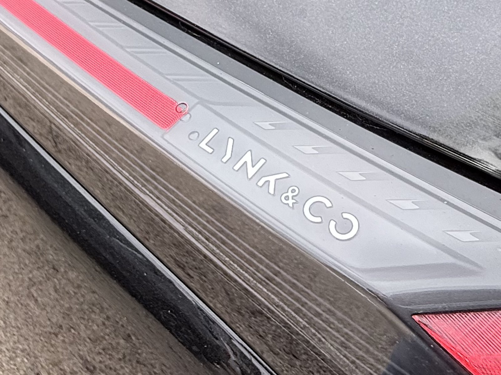 Lynk&Co 08 1.5 Core+200km Reichweite+360°+Pano