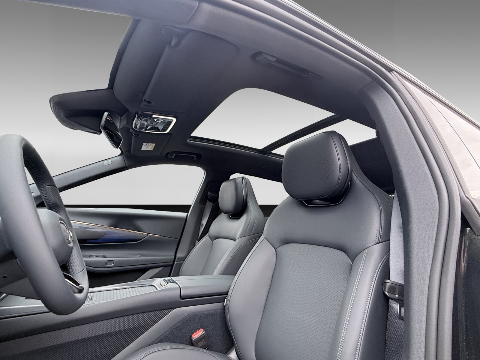 Lynk&Co 08 1.5 Core+200km Reichweite+360°+Pano
