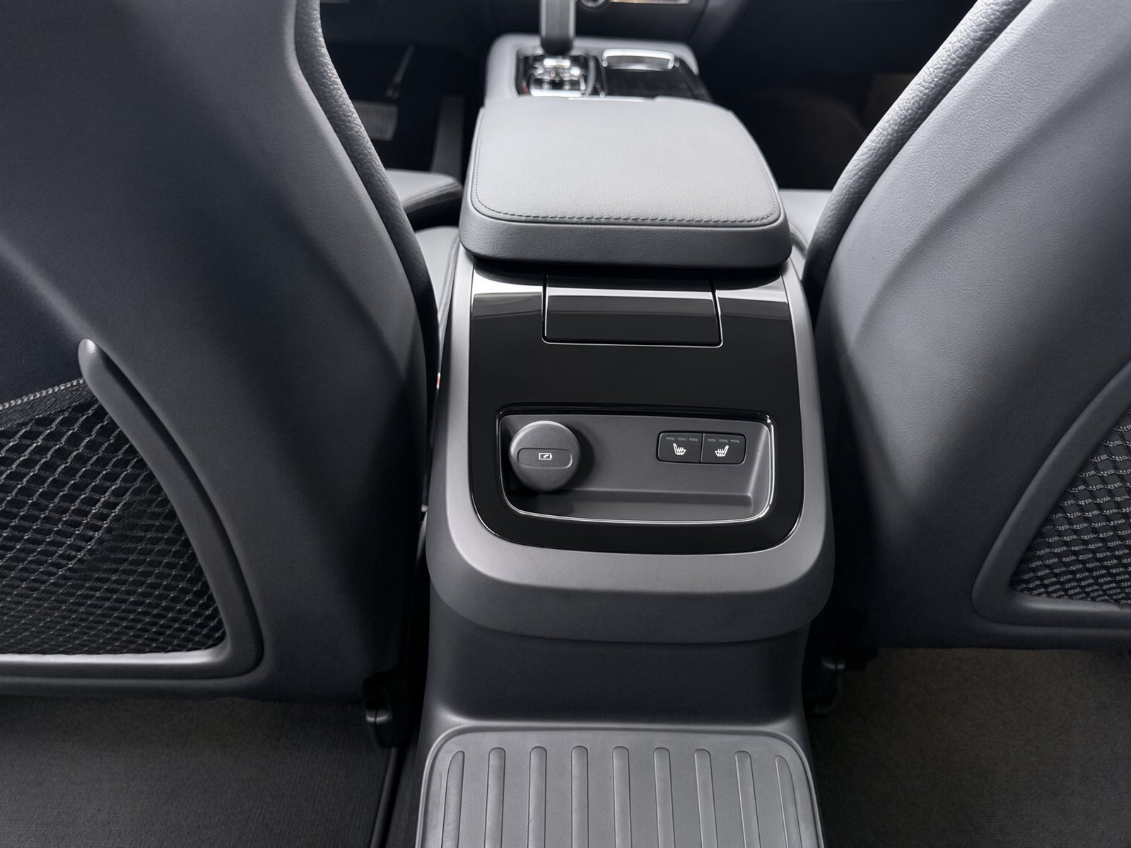 Volvo V60 T8 Plus Dark+Business-Paket+360°+ACC+Voll-LED