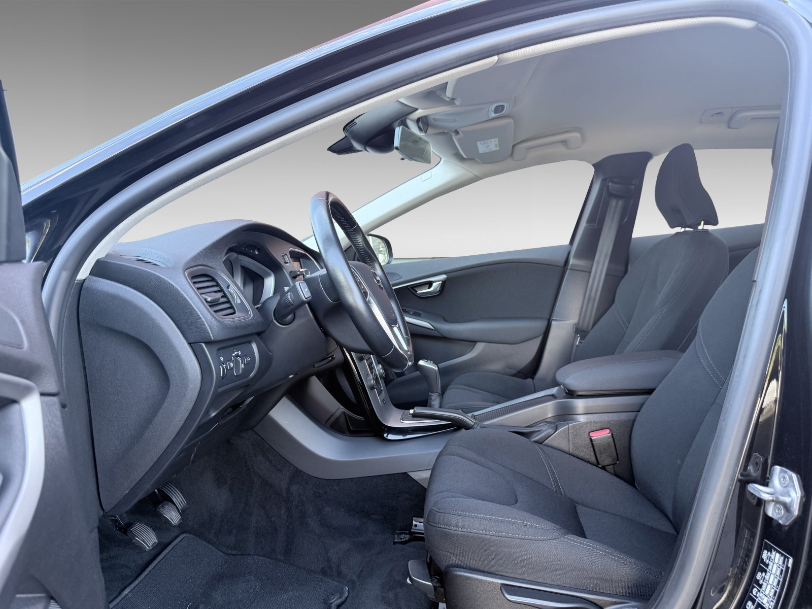 Volvo V40 D2 Linje You!+LED+Keyless+Lederlenkrad