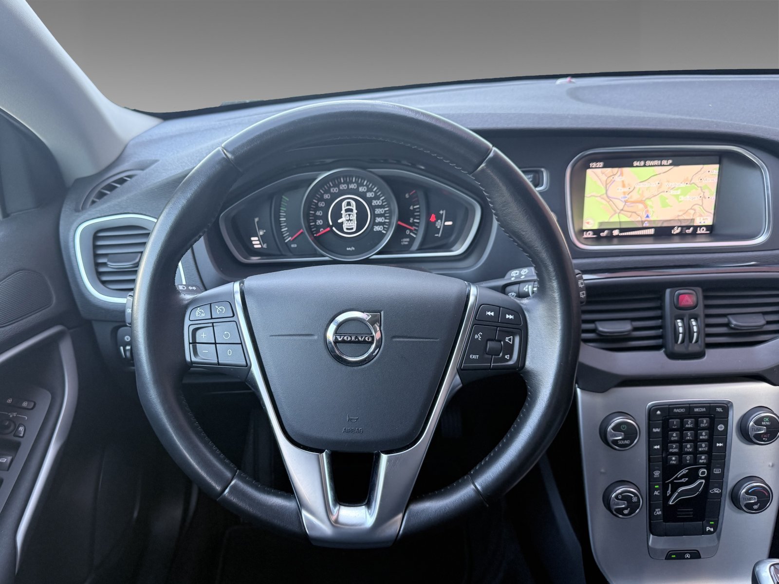 Volvo V40 D2 Linje You!+LED+Keyless+Lederlenkrad