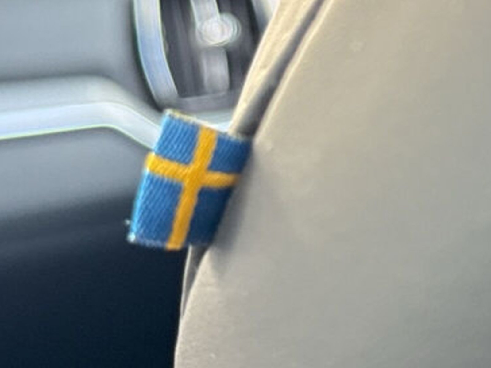 Volvo V60 B4 Plus Dark+Standheizung+Orrefors+Keyless