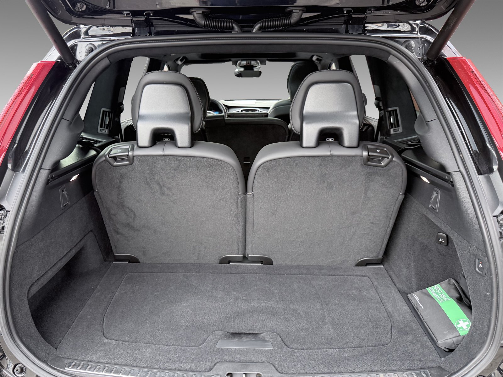 Volvo XC90 T8 Ultimate Dark+360°+Head-up+HK