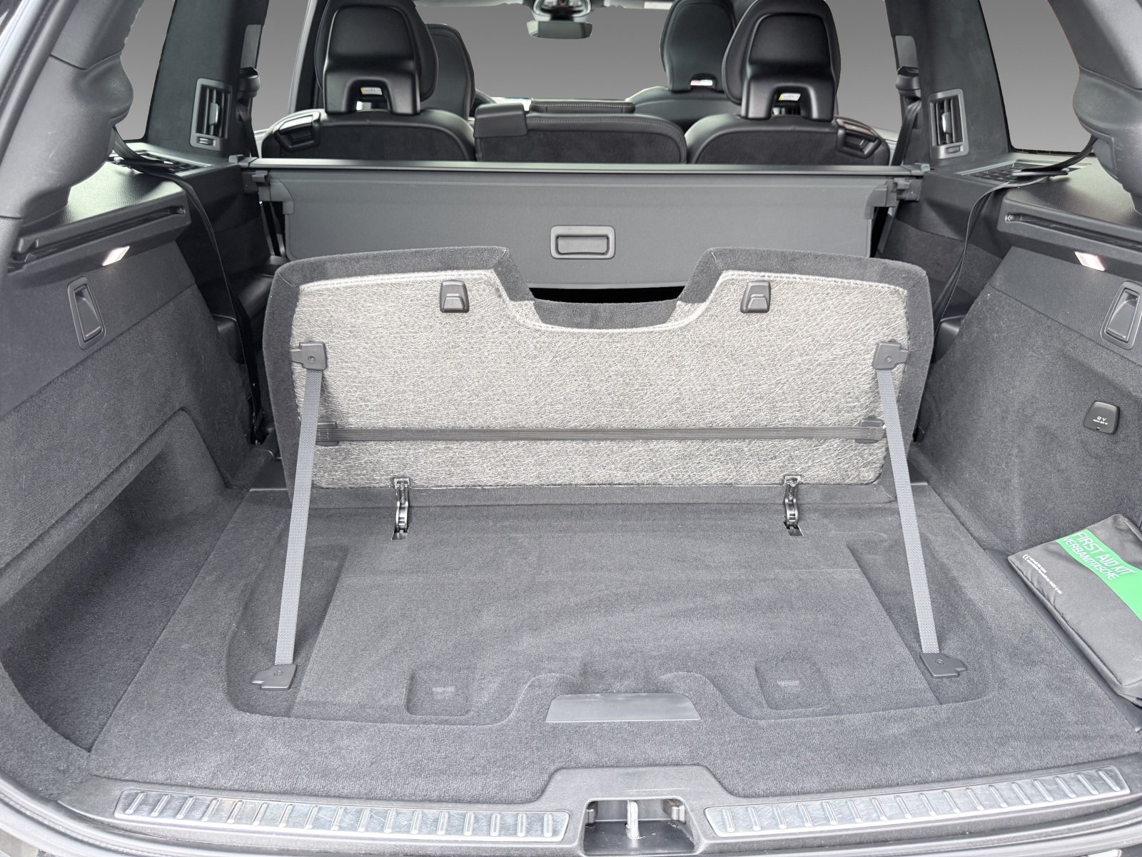 Volvo XC90 T8 Ultimate Dark+360°+Head-up+HK