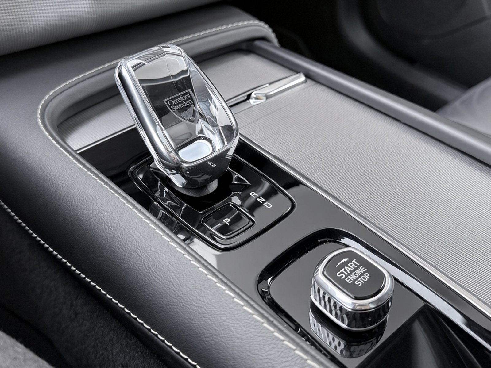 Volvo XC90 T8 Ultimate Dark+360°+Head-up+HK