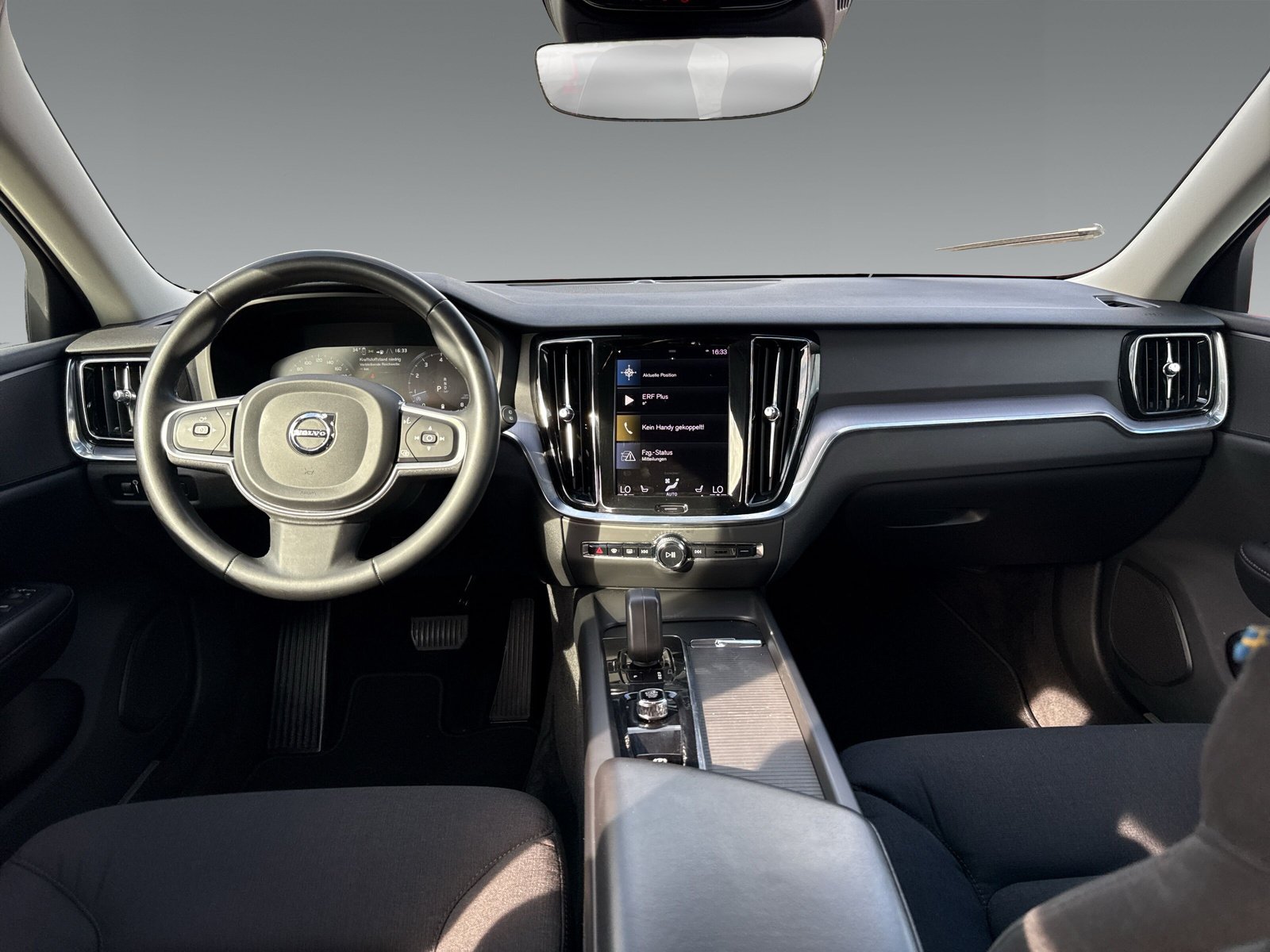 Volvo V60 B3 Momentum Pro+LED+Sitzheizung+Keyless Start+CarPlay