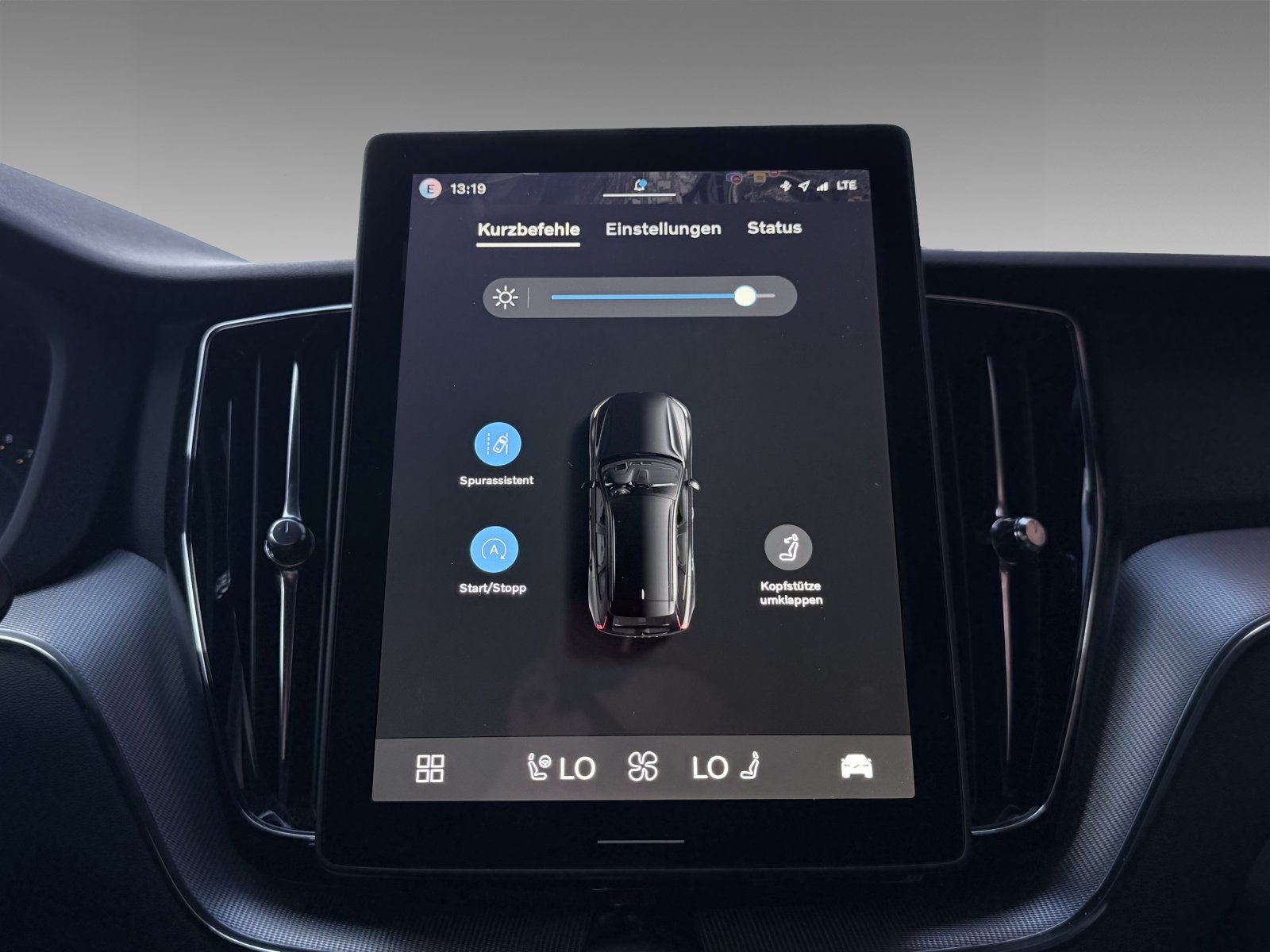Volvo XC60 B5 Plus Black Edition+Licht-Paket+Winter-Paket+Orrefors