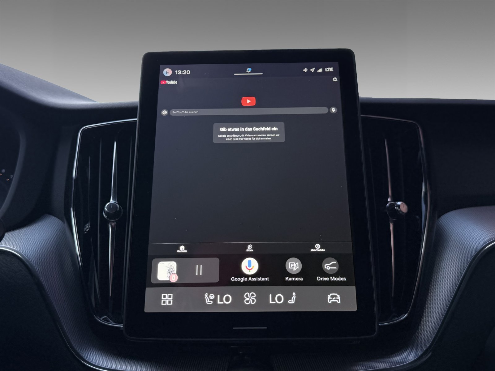 Volvo XC60 B5 Plus Black Edition+Licht-Paket+Winter-Paket+Orrefors