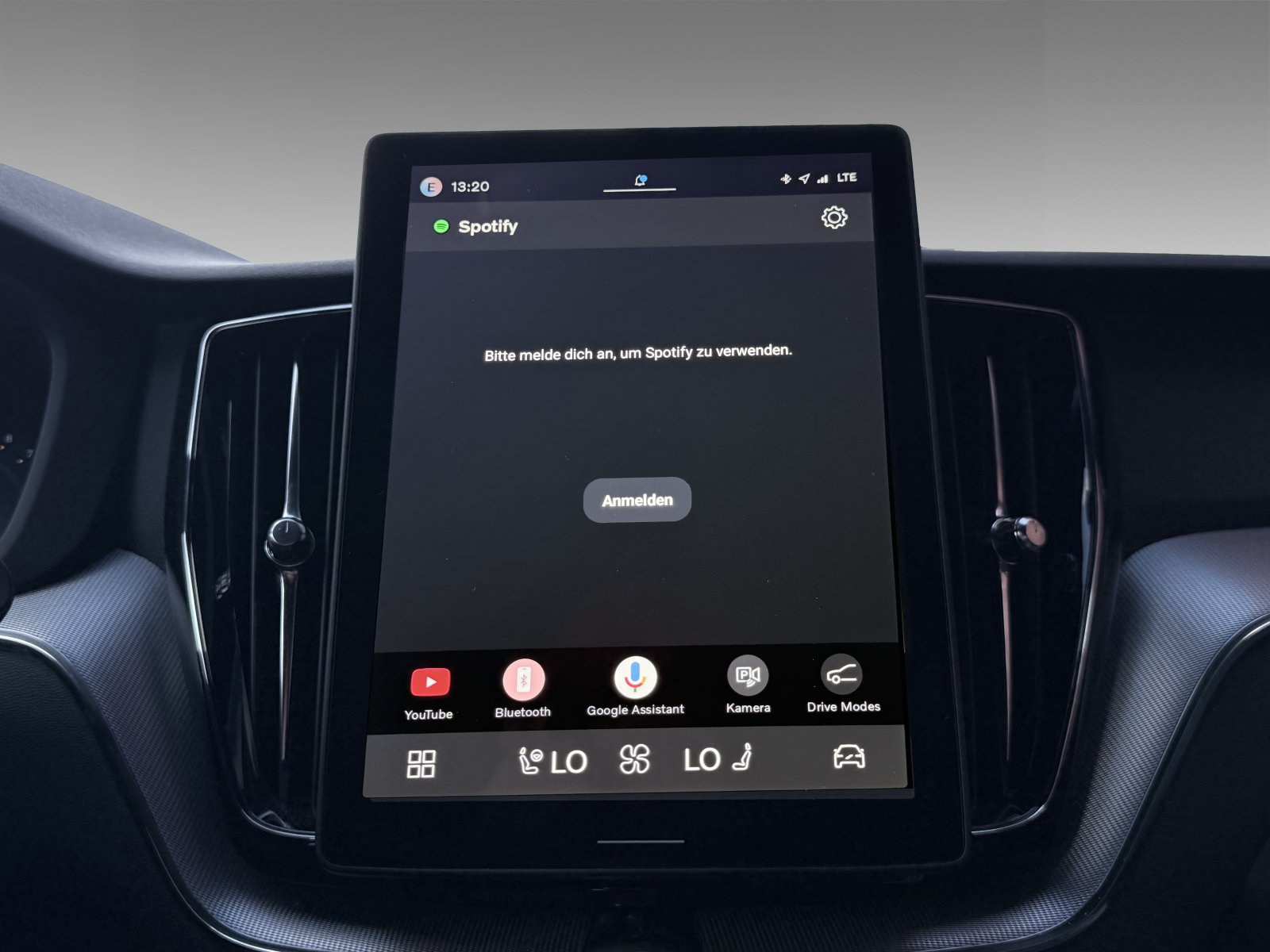 Volvo XC60 B5 Plus Black Edition+Licht-Paket+Winter-Paket+Orrefors